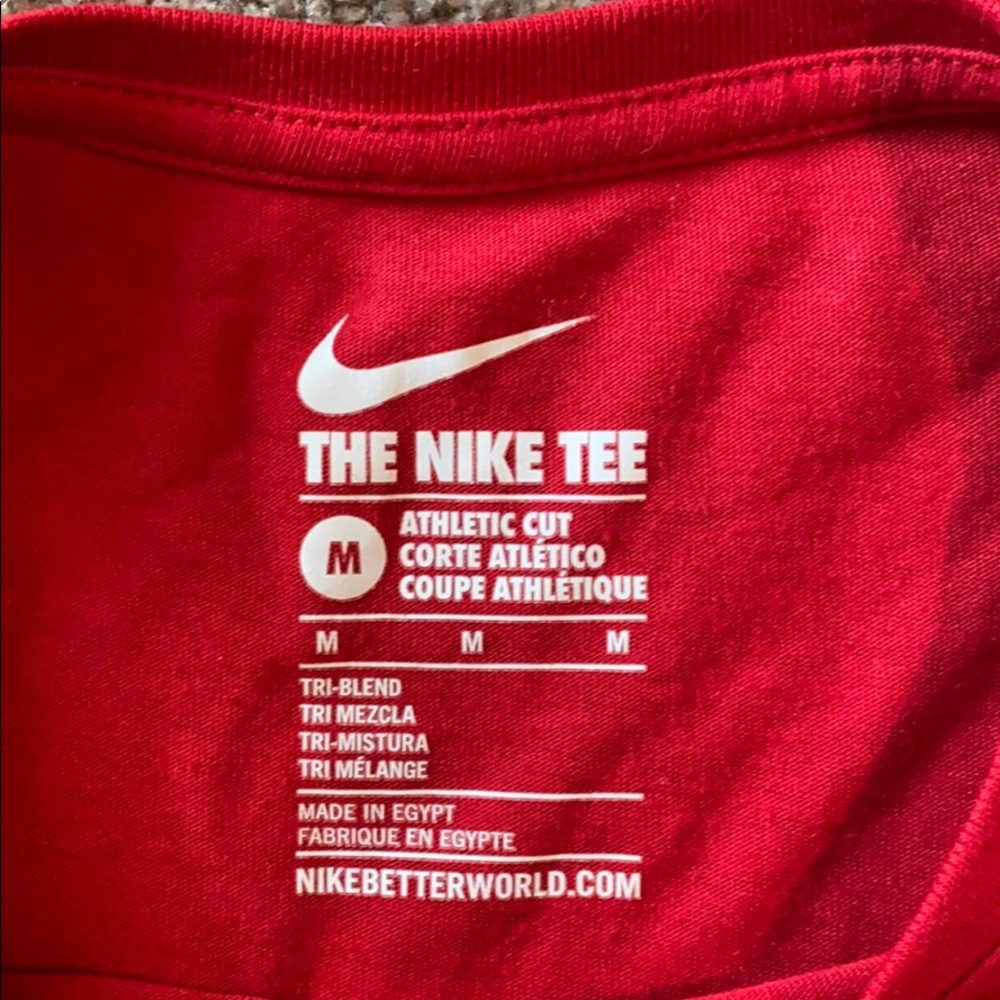 t-shirt - Picture 2 of 3
